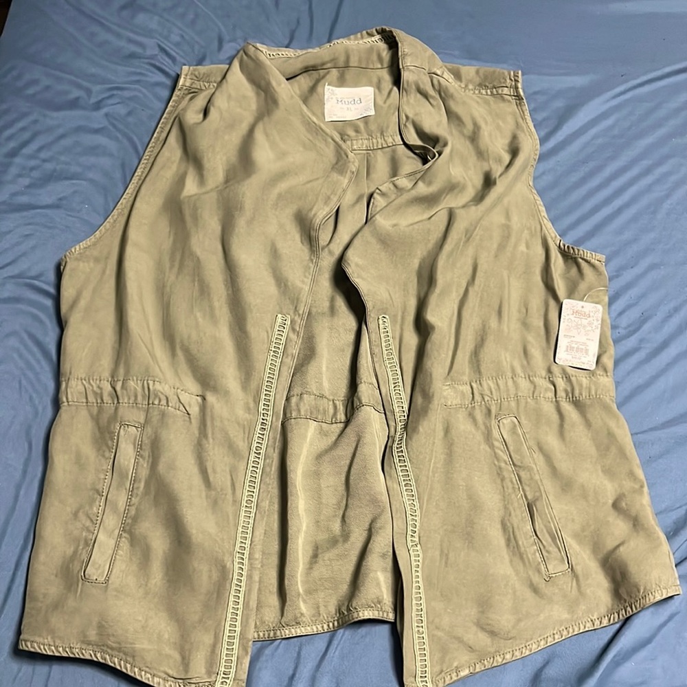 green short sleeve
